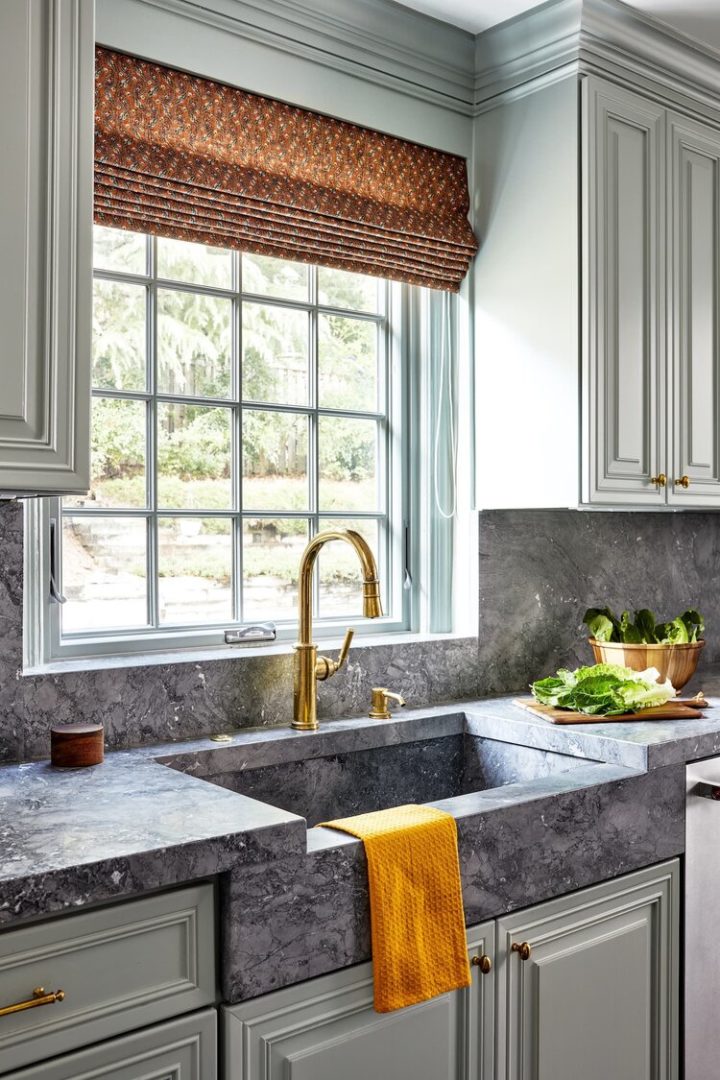 kitchen-with-natural-stone-countertop-2