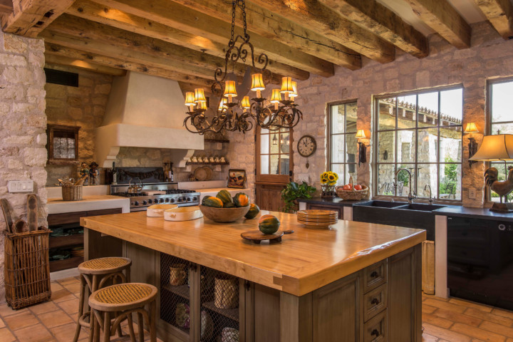 Tosnan style rustic kitchen design image