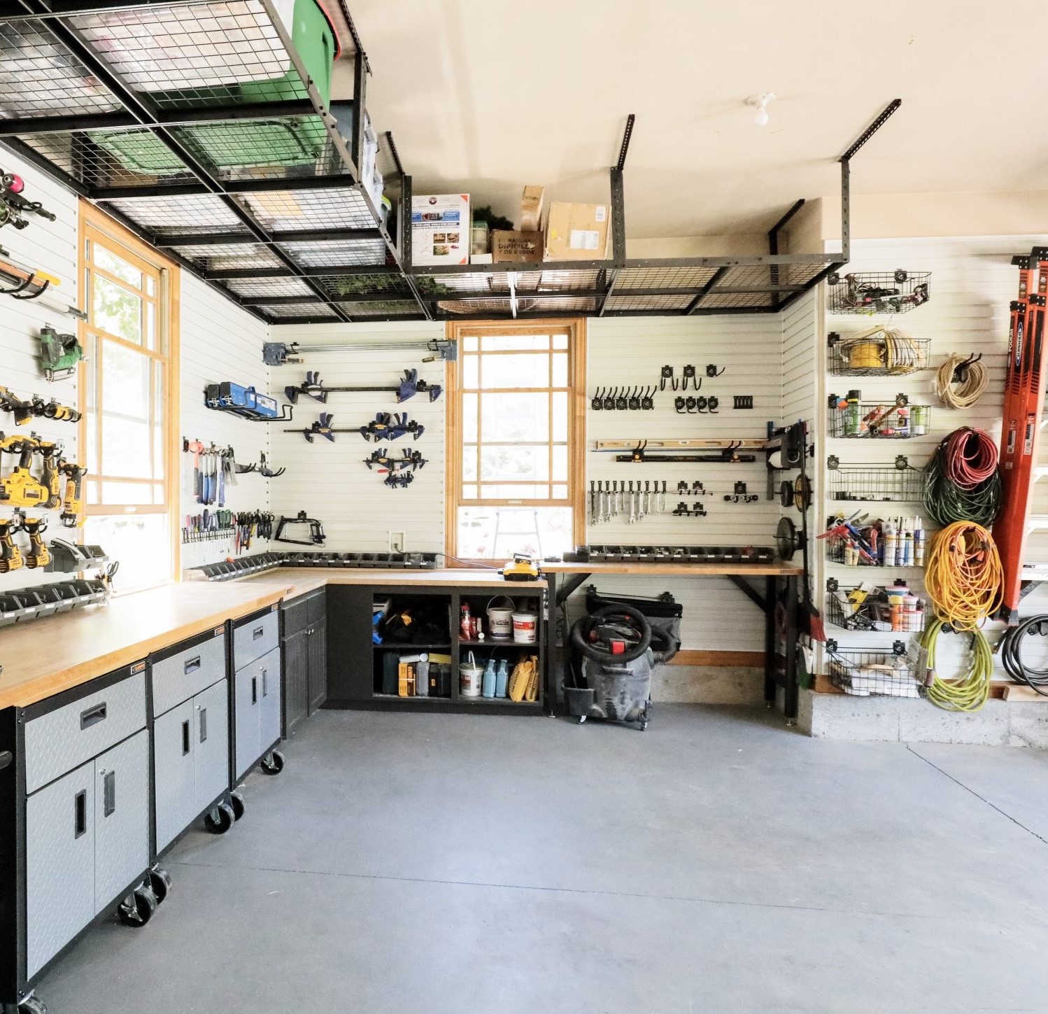 garage storage and organigation idea