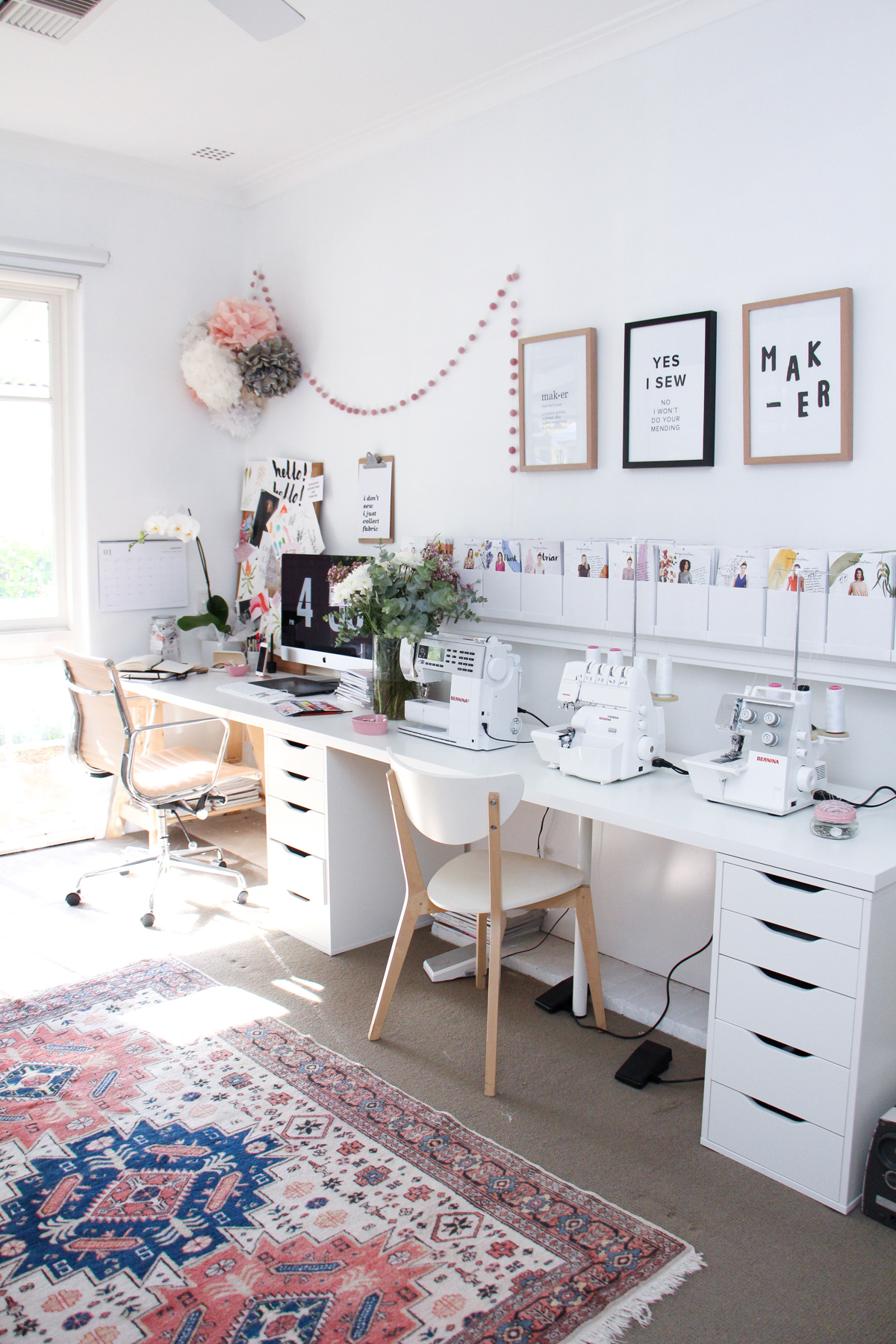 Organize and Design the Perfect Sewing Room: Tips for Maximizing Efficiency and Creativity￼