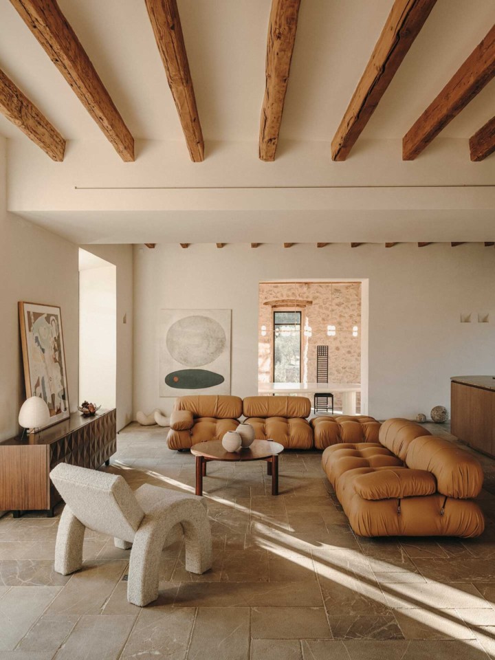 living room designed by Bon Vivant Concept