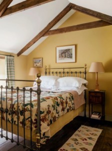 The Best Mellow Yellow Interior Design Ideas for a Bright and Happy Home