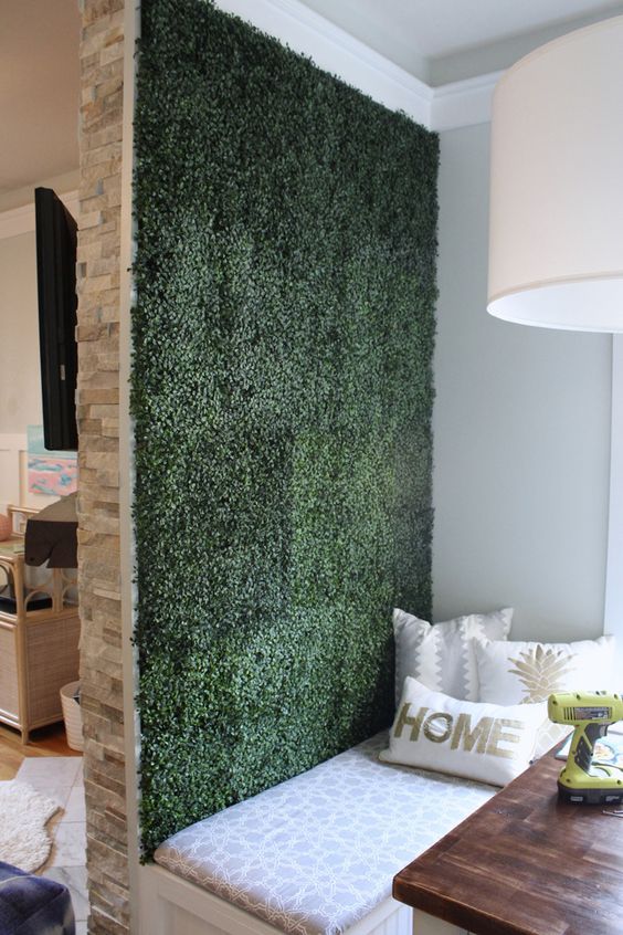 DIY Boxwood Accent Wall 
