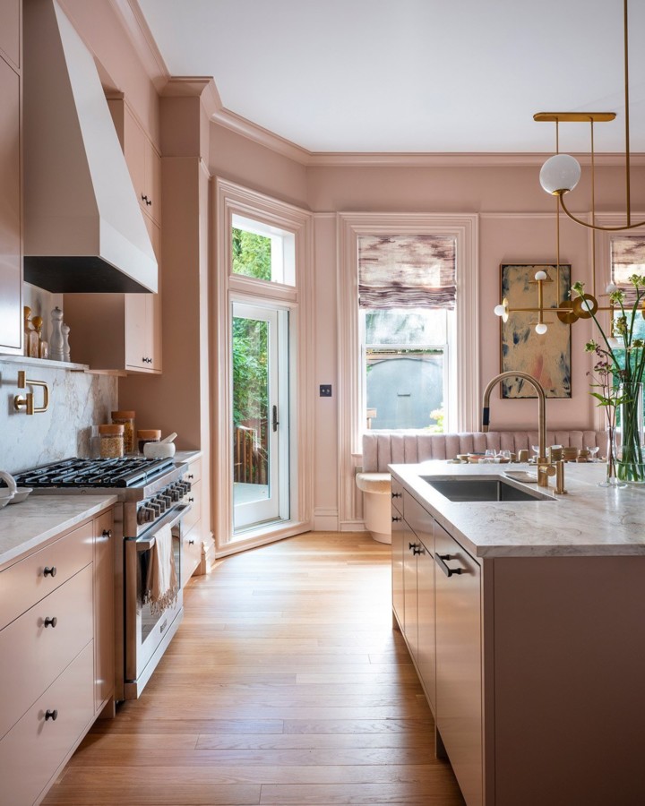 amazing big pink kitchen