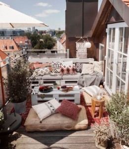 View of Tiny Balcony: Do It Like Scandinavian | Decoholic
