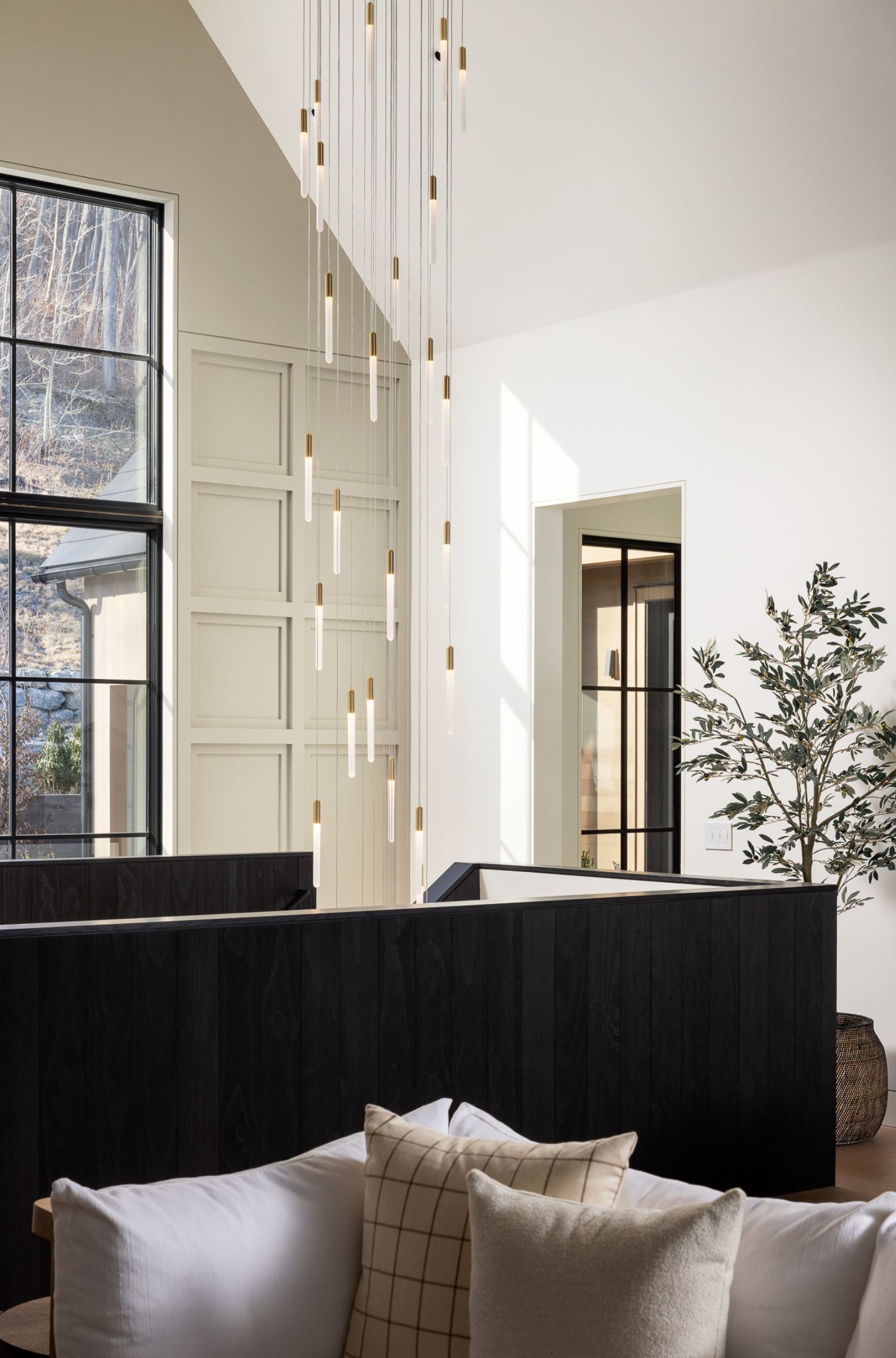 An In-Depth Look Into NY Hudson Retreat: The Epitome of Elevated Living