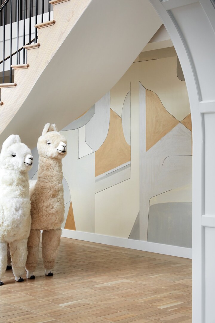 home entrance with alpaca statues with true alpaca hair