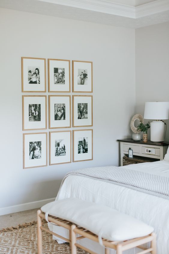 bedroom-with-family-photos