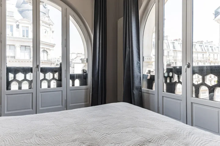 best-Paris-Airbnb-apartment-11