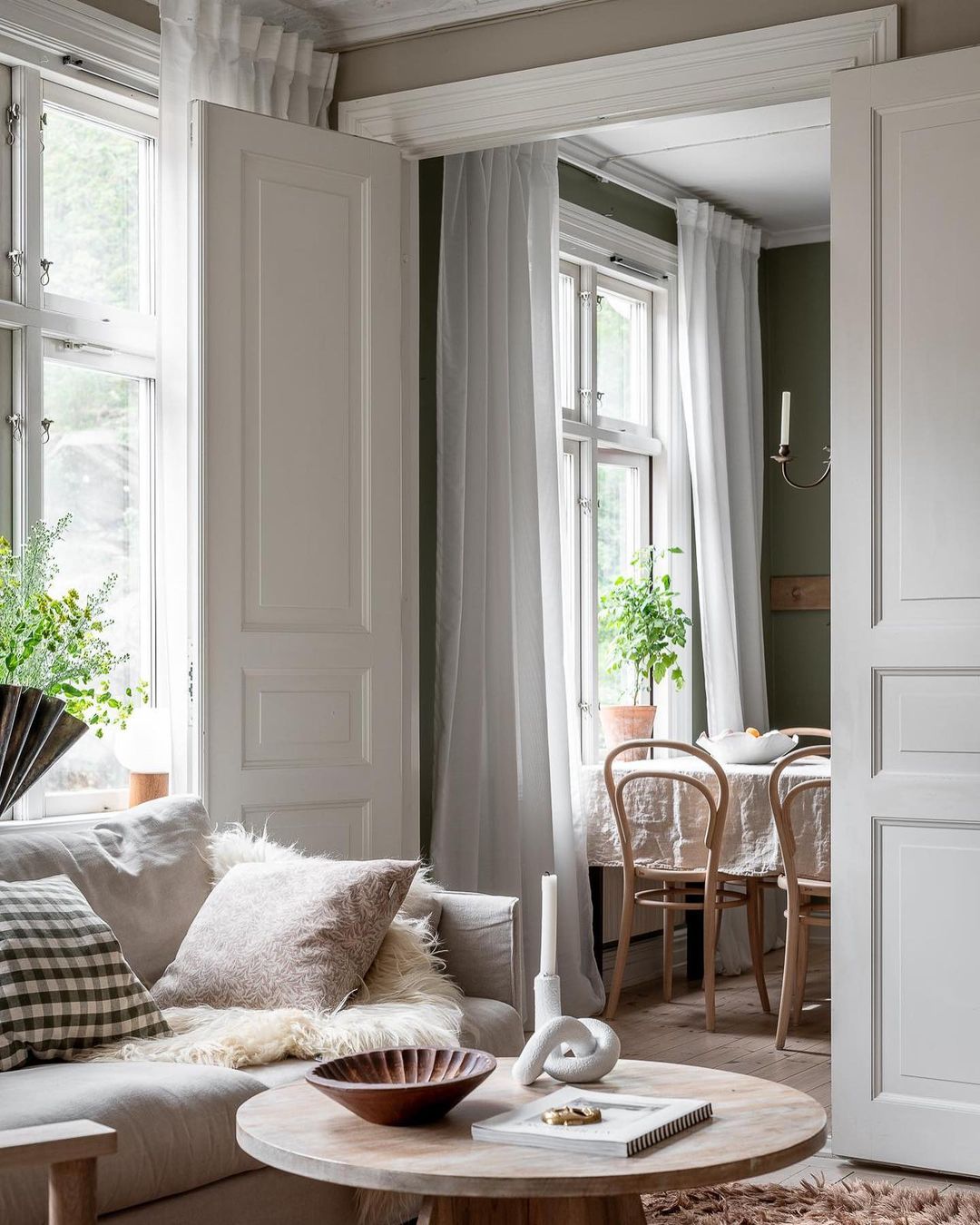 How Scandinavians Make Their Homes Look Like They're Straight Out of a ...