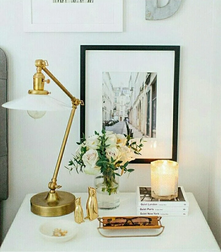 Easy Nightstand Decor Ideas and Tips