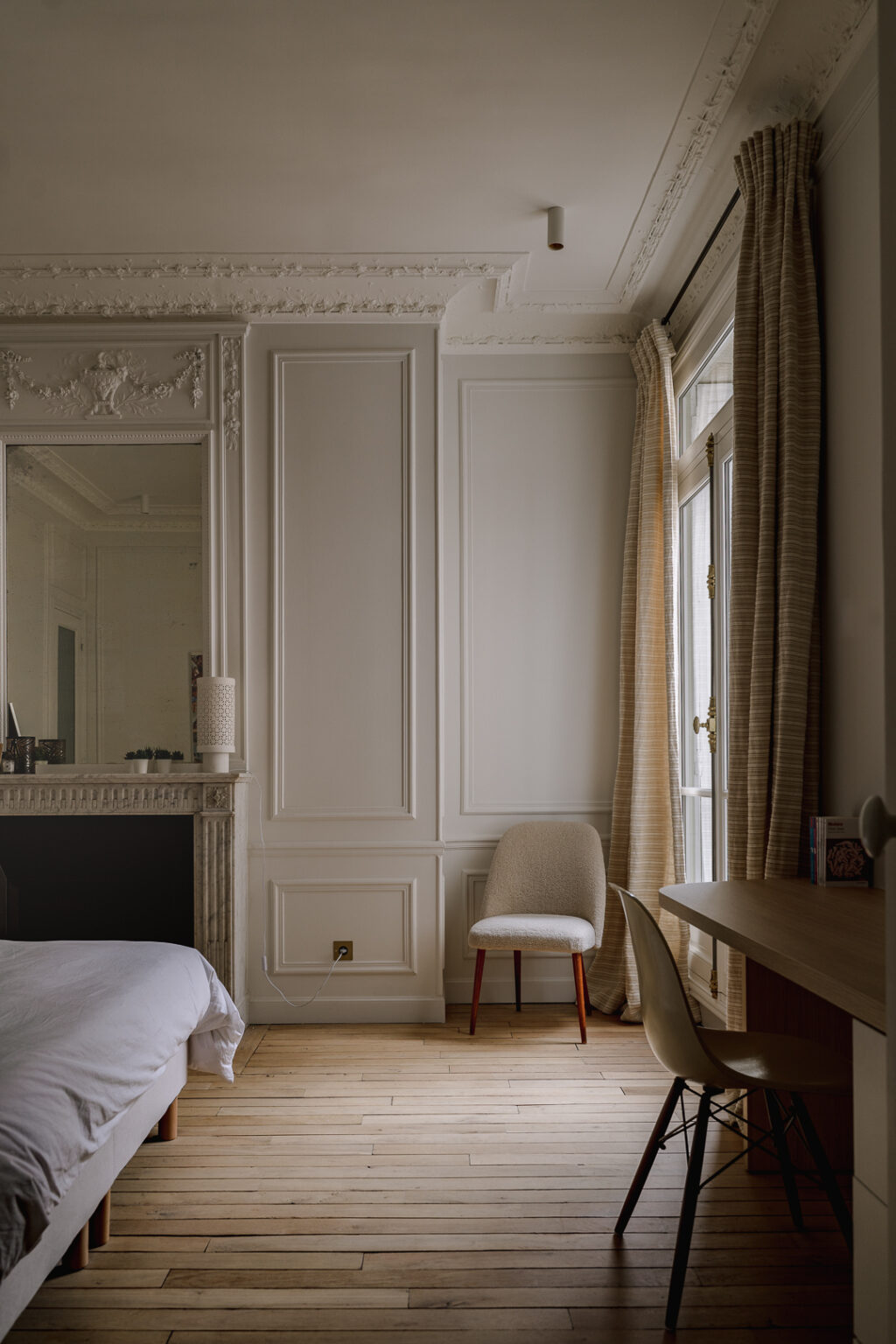 Discover the Timeless Elegance of a Parisian Apartment