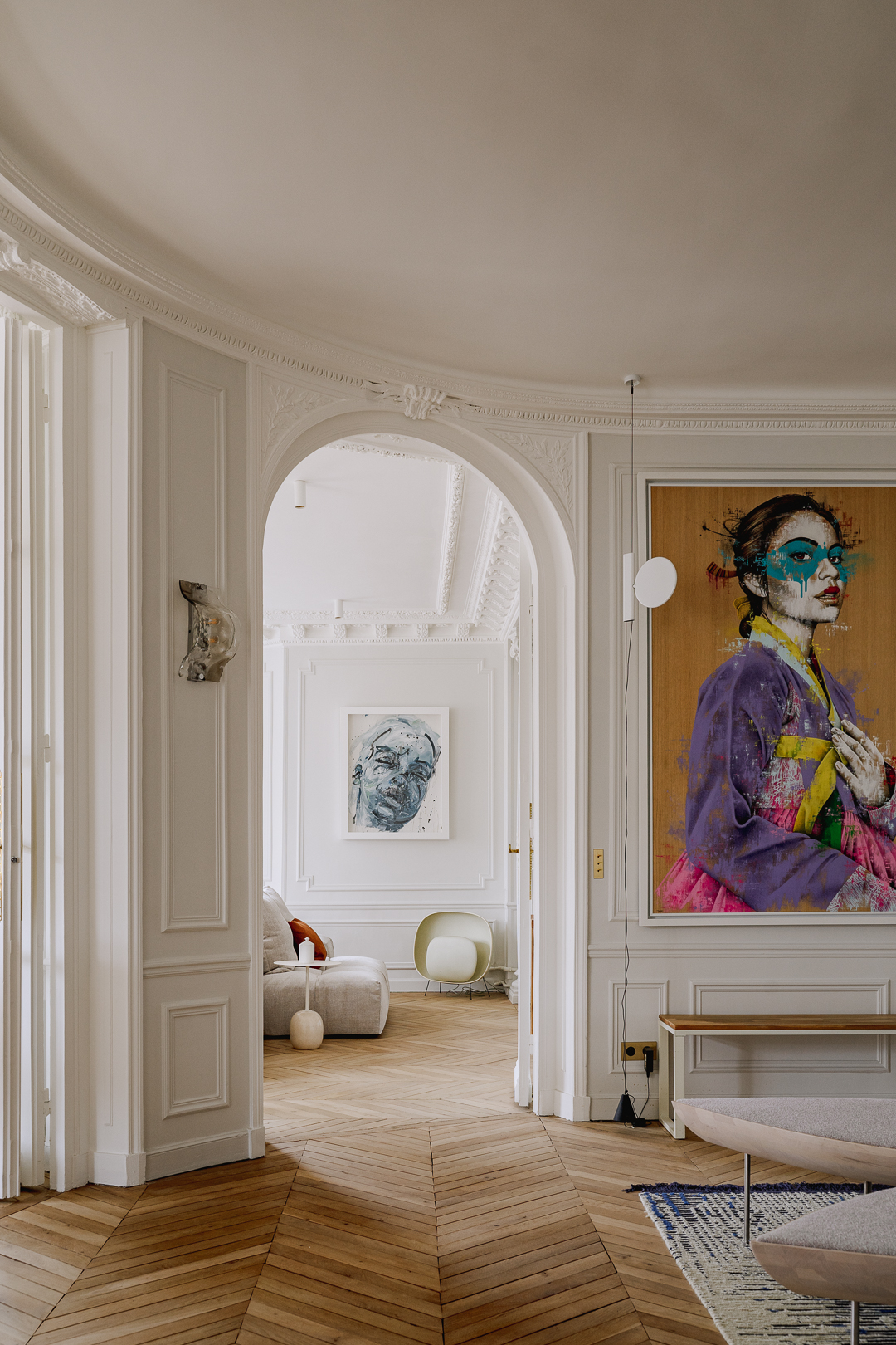 Discover the Timeless Elegance of a Parisian Apartment